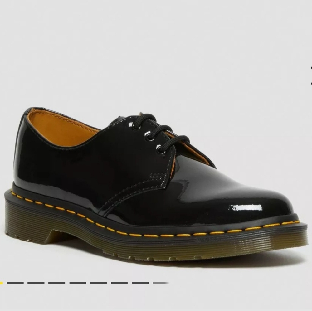1462 Women's Patent Leather Oxford Shoes